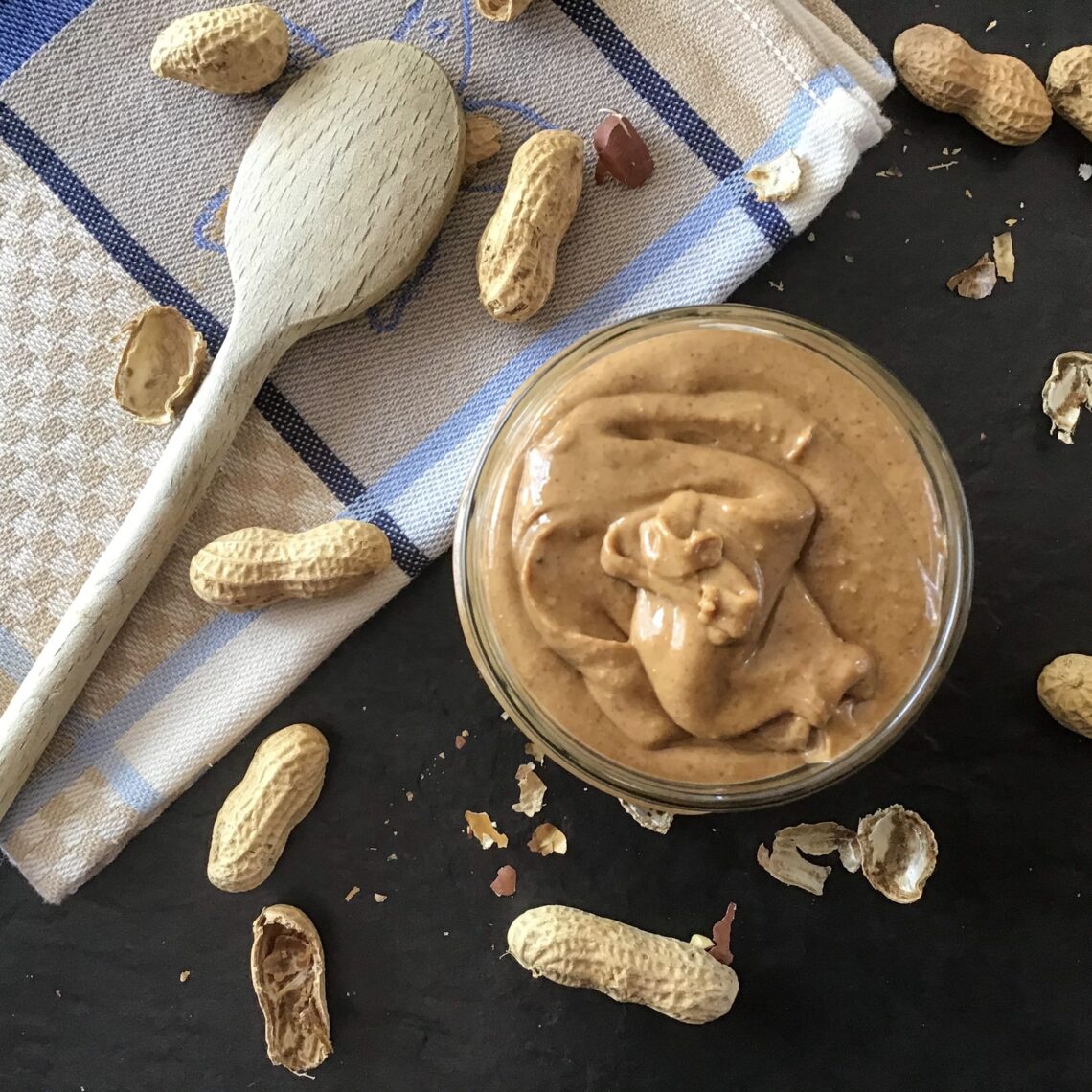 Beurre de cacahuètes crunchy - Recette Cuisine en Équilibre
